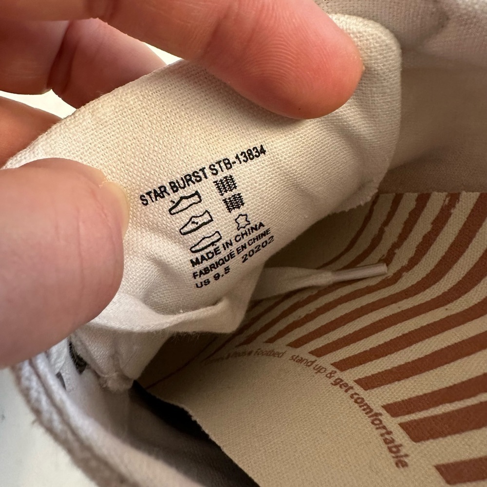 Taos Star Burst Canvas Lace-up Casual SneakerWith Brown Leather Accents Size 9.5 - Picture 10 of 12